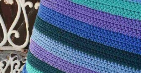 Almofada de Crochê: Toque Aconchegante e Elegante para Ambientes Especiais!
